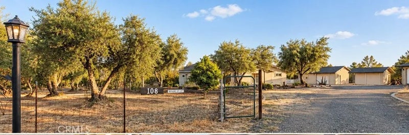 108 Manzanella Ct