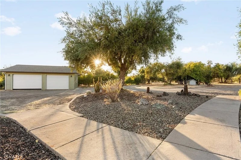 108 Manzanella Ct