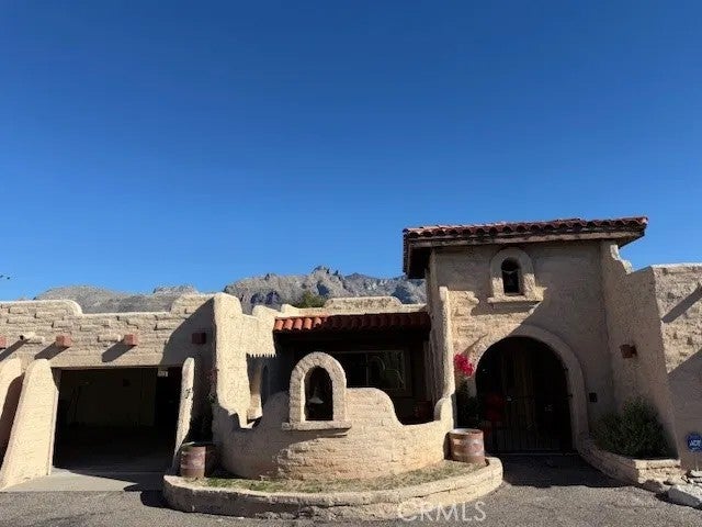 6300 N Camino Miraval