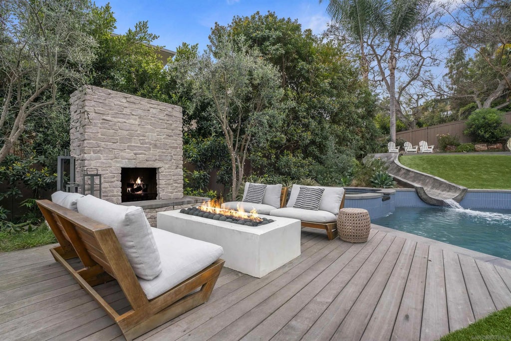 Photo of 427 El Sueno, Solana Beach, CA 92075 (MLS # 260022671)