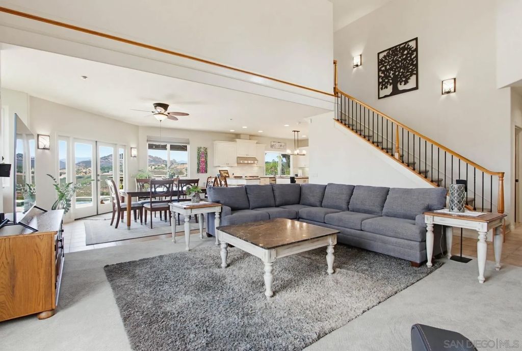 Photo of 1550 Knoll Park Lane, Fallbrook, CA 92028 (MLS # 260014551)