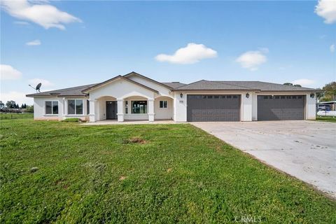 Photo of 19774 Road 31, Madera, CA 93638 (MLS # MC26049845)