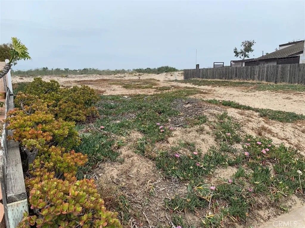 Photo of 4901 Catamaran St, Oxnard, CA 93035 (MLS # OC26000200)