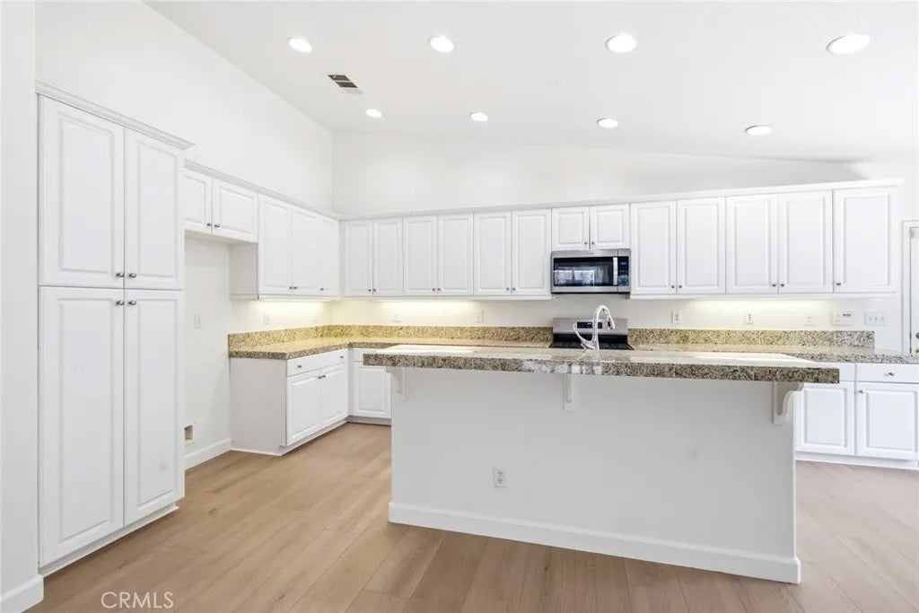 1054 Waterleaf