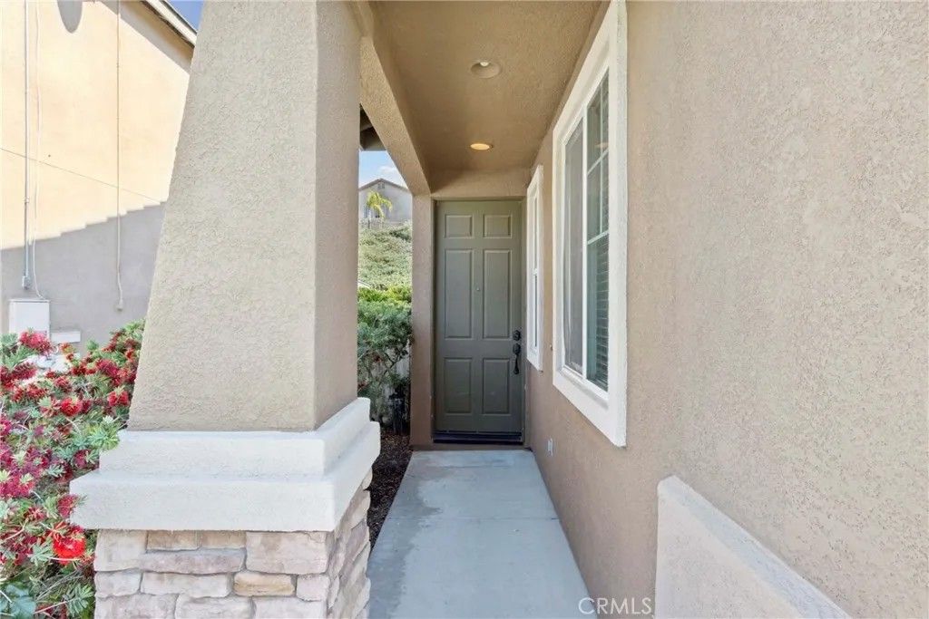 Photo of 33184 Puffin St, Temecula, CA 92592 (MLS # SW26039829)