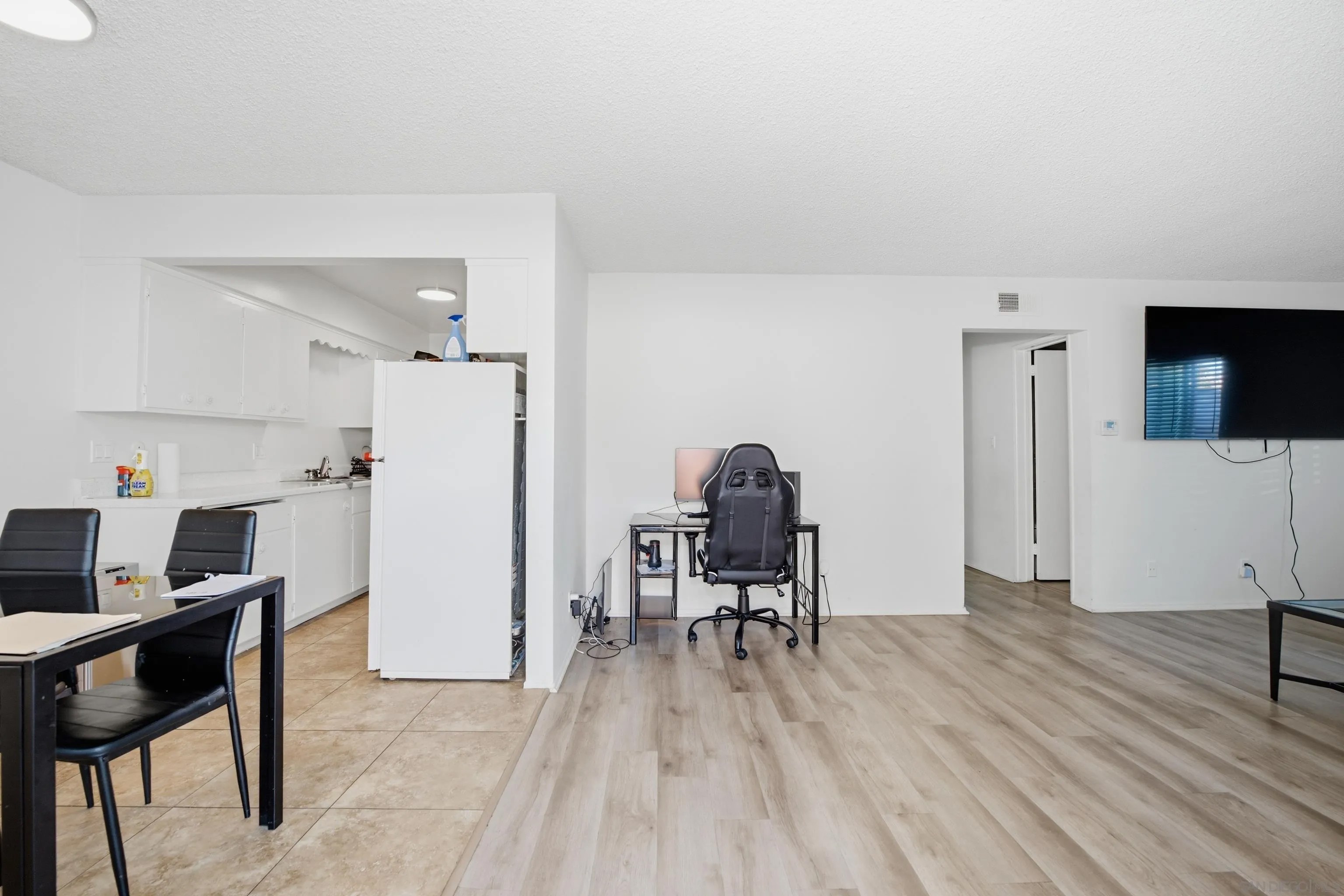 627-629 N Citrus Ave.