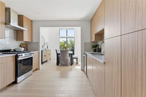 Tiny photo for 10820 Holman Ave #204, Los Angeles, CA 90024 (MLS # SR25252506)