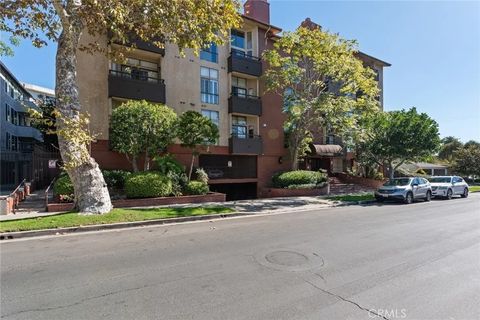 Tiny photo for 10820 Holman Ave #204, Los Angeles, CA 90024 (MLS # SR25252506)