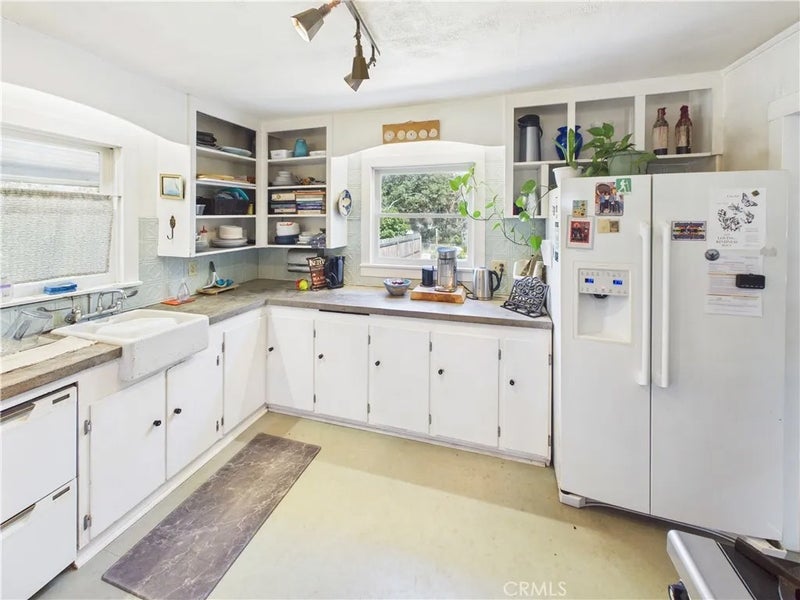 4208 Ramsden