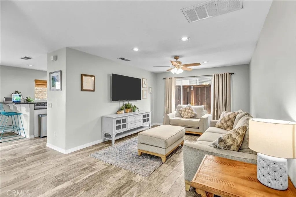 8947 Gateway View Court