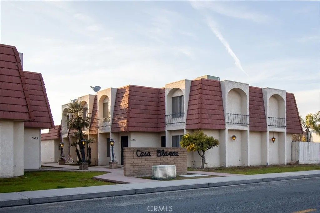 Photo of 355 Pearson, Porterville, CA 93257 (MLS # MD26071177)