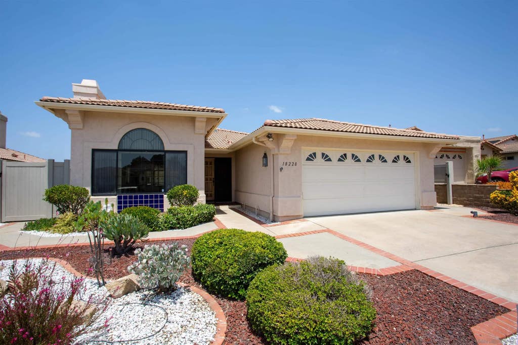 Photo of 18228 Via Guadalmina, San Diego, CA 92128 (MLS # 260012245)
