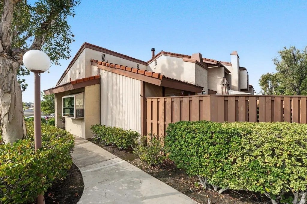 5365 Aztec Dr #41
