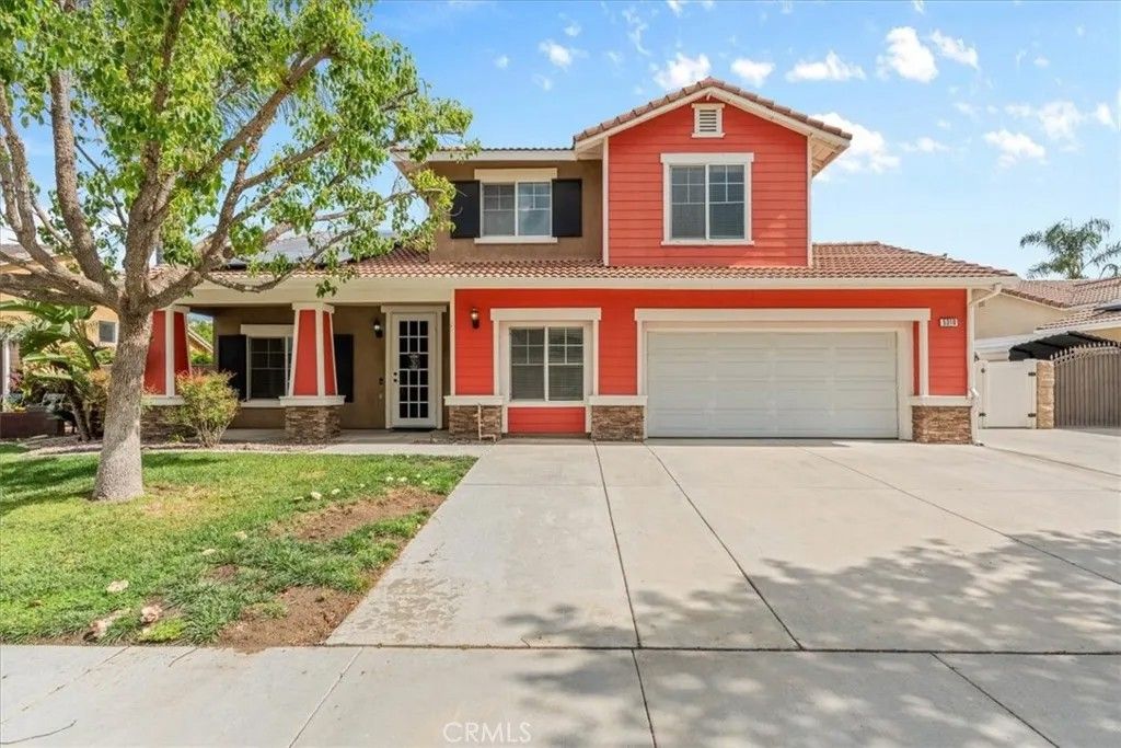 Photo of 5310 Satinstone Dr, Hemet, CA 92545 (MLS # IV26048331)