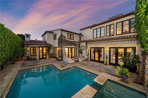 110 Via Trieste Newport Beach CA 92663