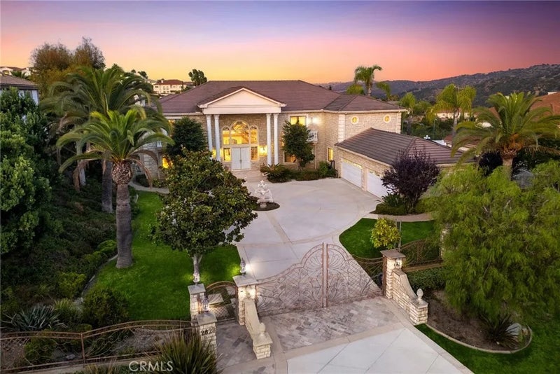 2828 Water Course Drive