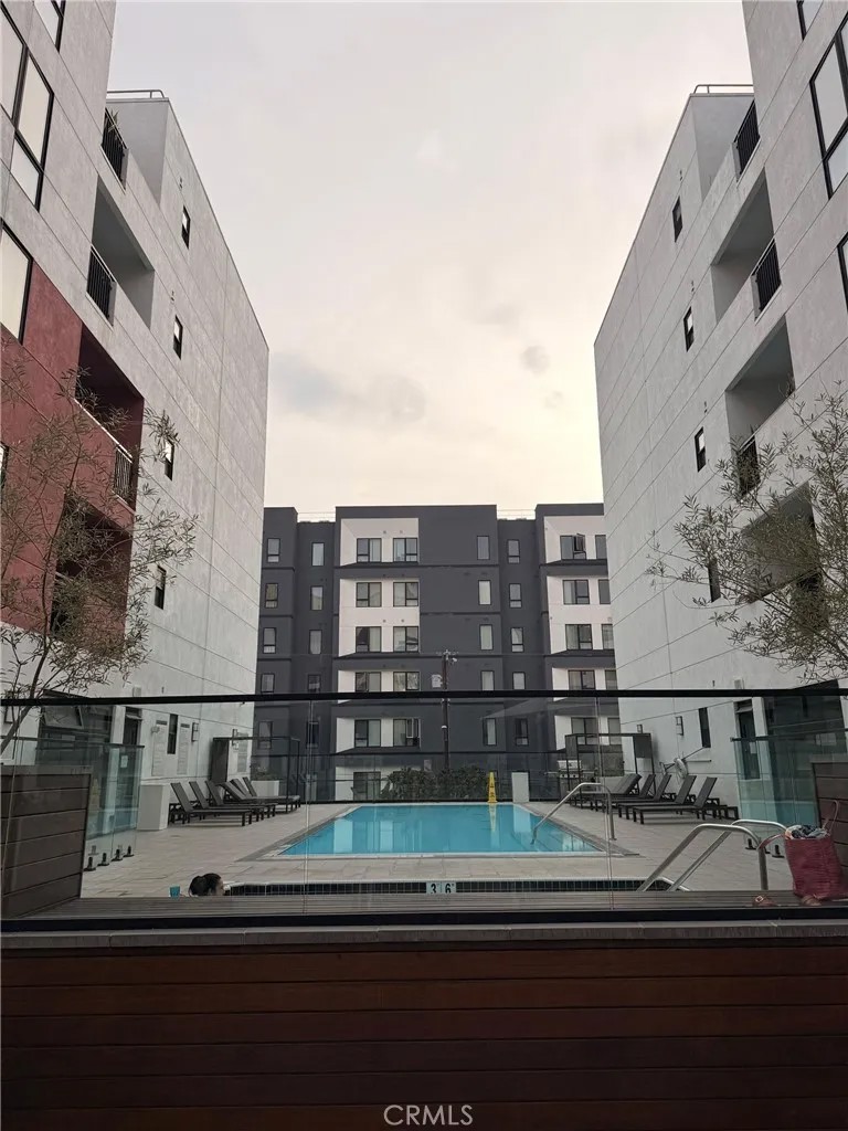 1234 Wilshire 233