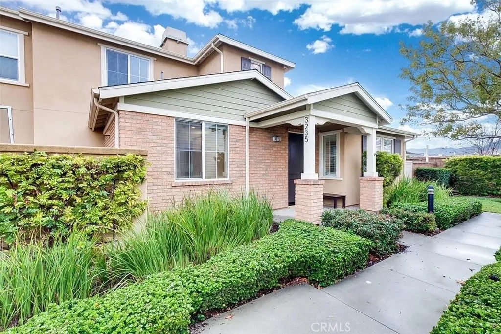 Photo of 3235 Larkspur Street, Tustin, CA 92782 (MLS # OC25276708)