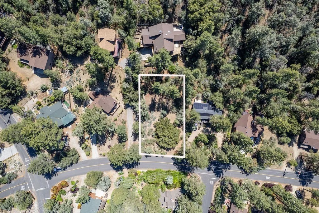 2129 Birchwood