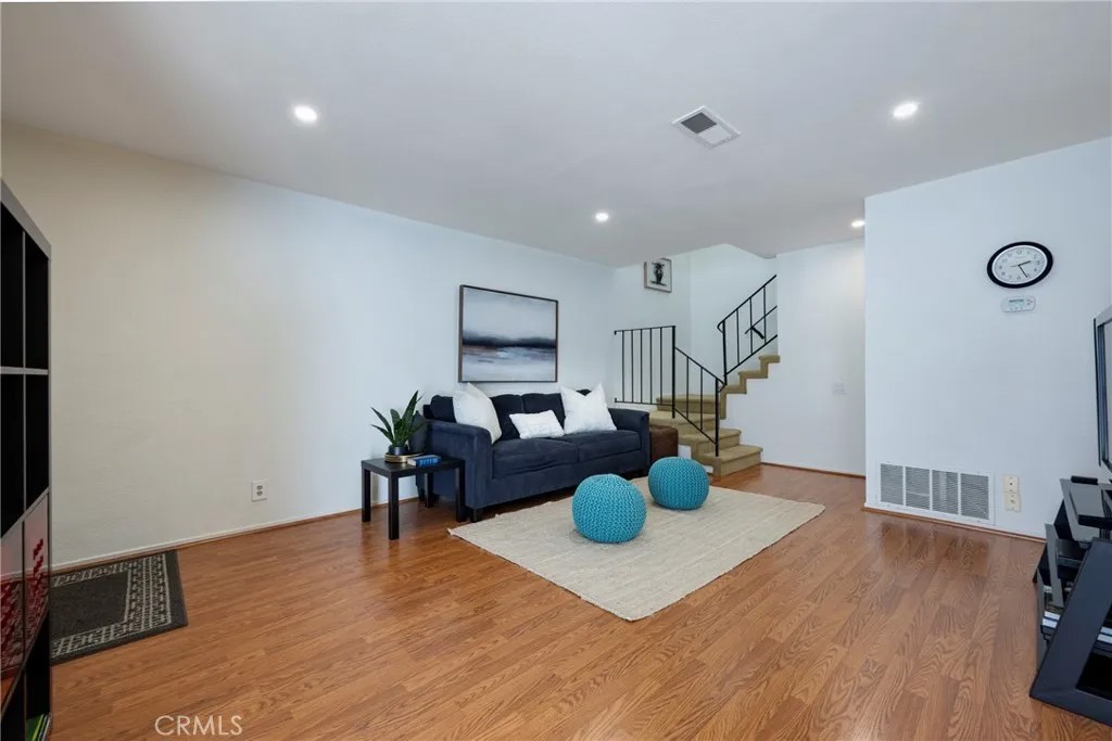 6437 Horse Shoe Lane