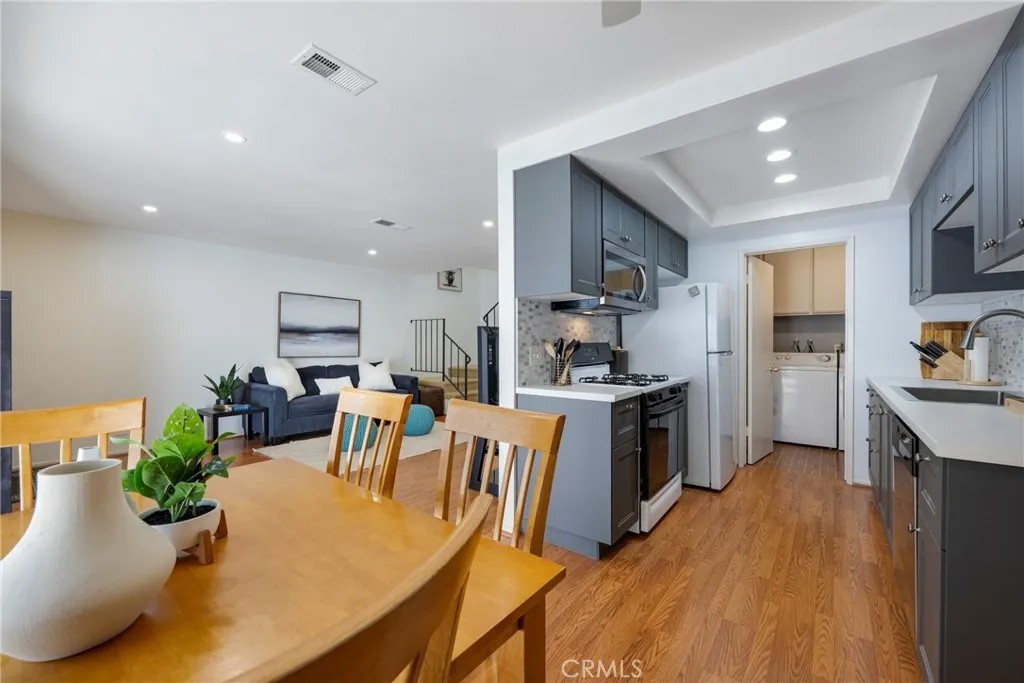 6437 Horse Shoe Lane