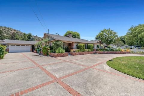 Tiny photo for 10436 Crawford Canyon Road, North Tustin, CA 92705 (MLS # WS25222273)