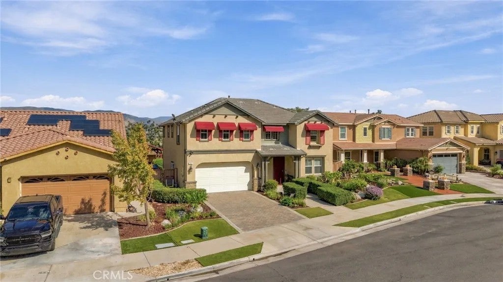 Photo of 221 Pomegranate Street, San Jacinto, CA 92582 (MLS # IV26134860)