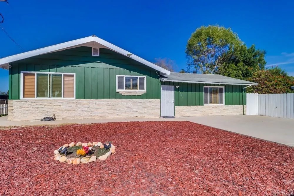 7406 Roosevelt Avenue