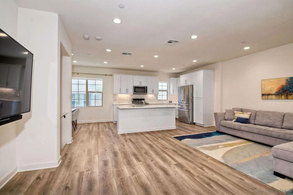 Photo of 912 Slate St, San Marcos, CA 92078 (MLS # 260003301)