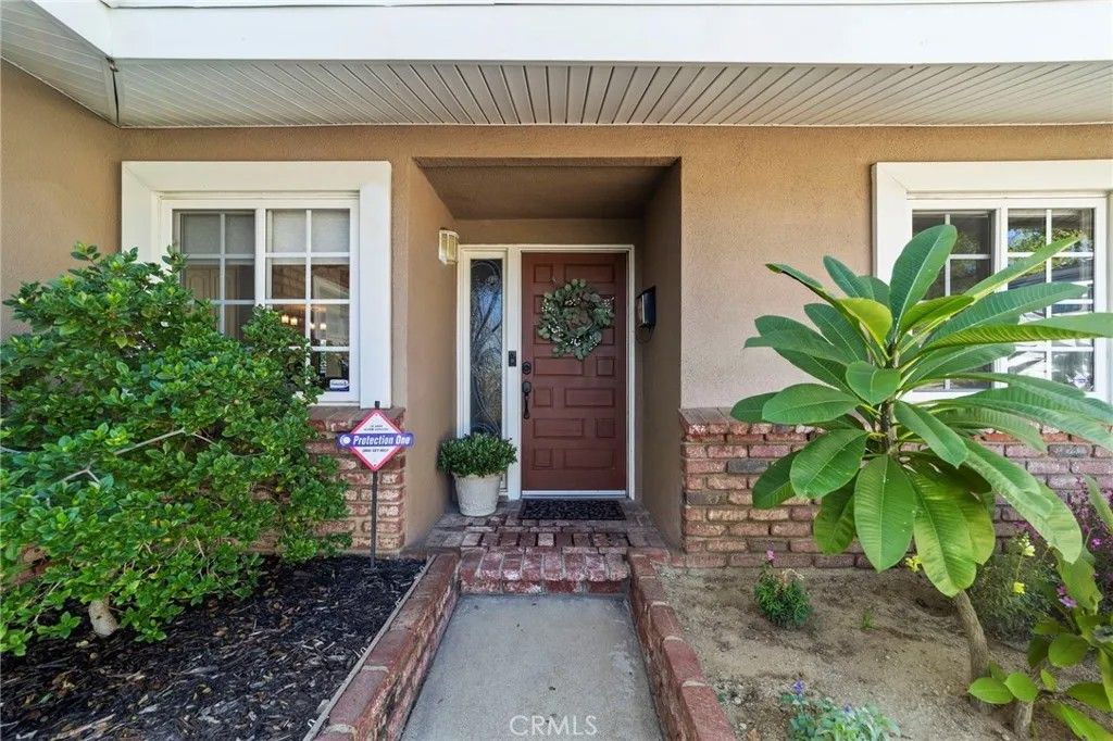 Photo of 743 Magnolia Ave, Upland, CA 91786 (MLS # CV25245758)