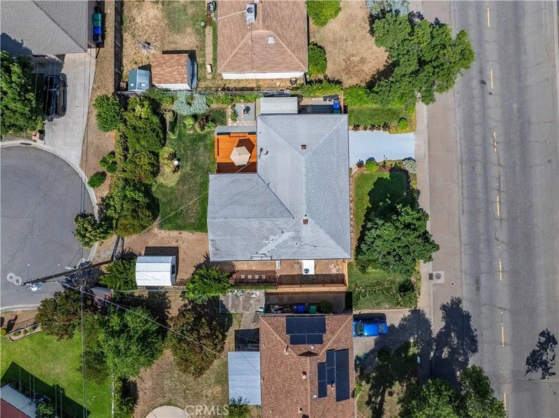 1450 Walnut
