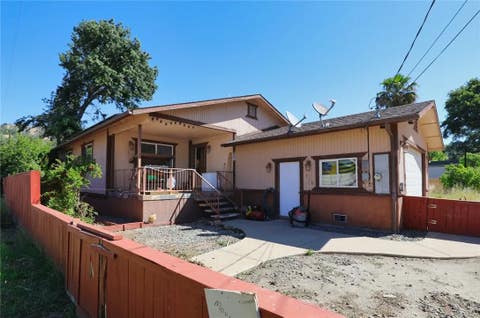 Photo of 330 Lake ST, Clearlake Oaks, CA 95423 (MLS # LC26110266)