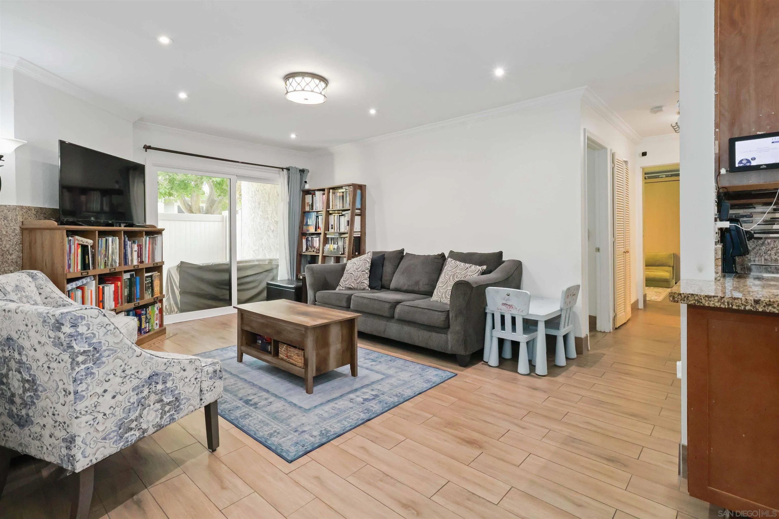 9939 Azuaga St H107