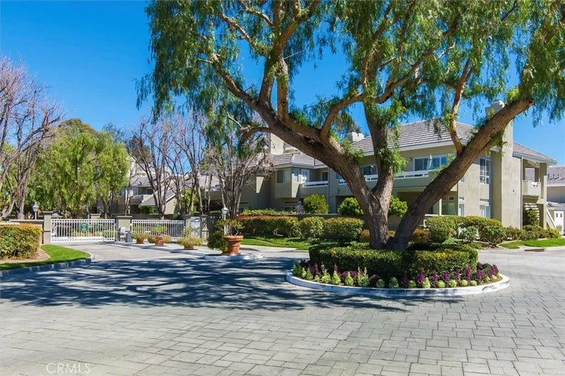 26105 Mcbean Pkwy Unit 64