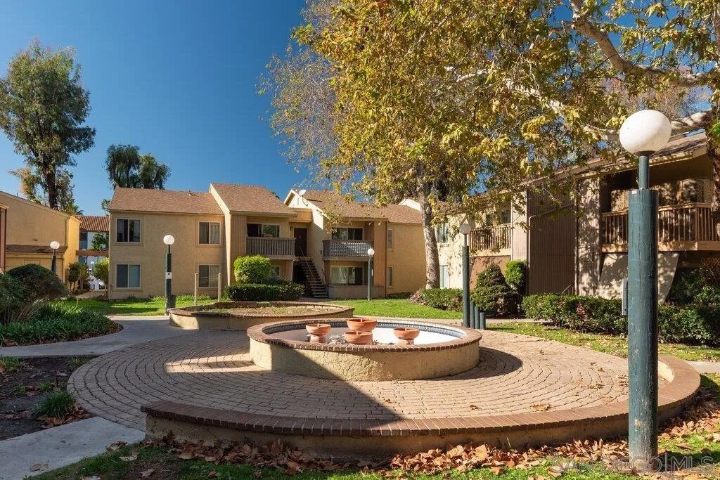 Photo of 6064 Rancho Mission Rd. #453 Rd, San Diego, CA 92108 (MLS # 250046284)