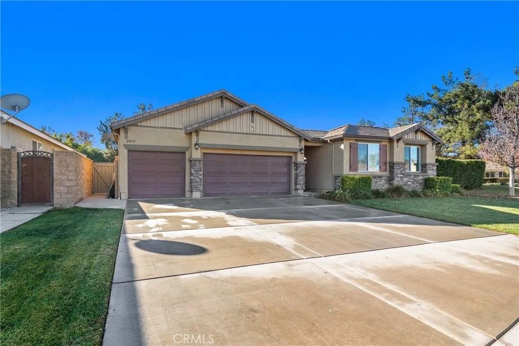 Photo of 29351 Castaway Court, Menifee, CA 92585 (MLS # SW25278026)