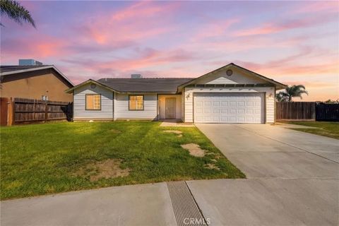 Photo of 1921 S Kerckhoff Way, Hanford, CA 93230 (MLS # IG26053507)