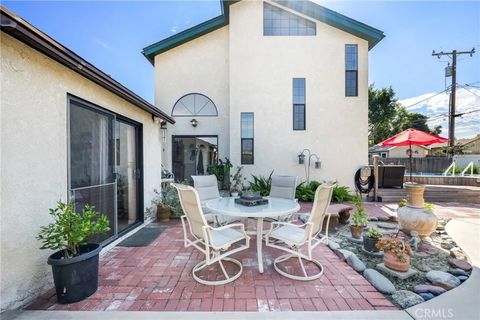 Tiny photo for 947 N Alamo Street, Anaheim, CA 92801 (MLS # PW25245833)