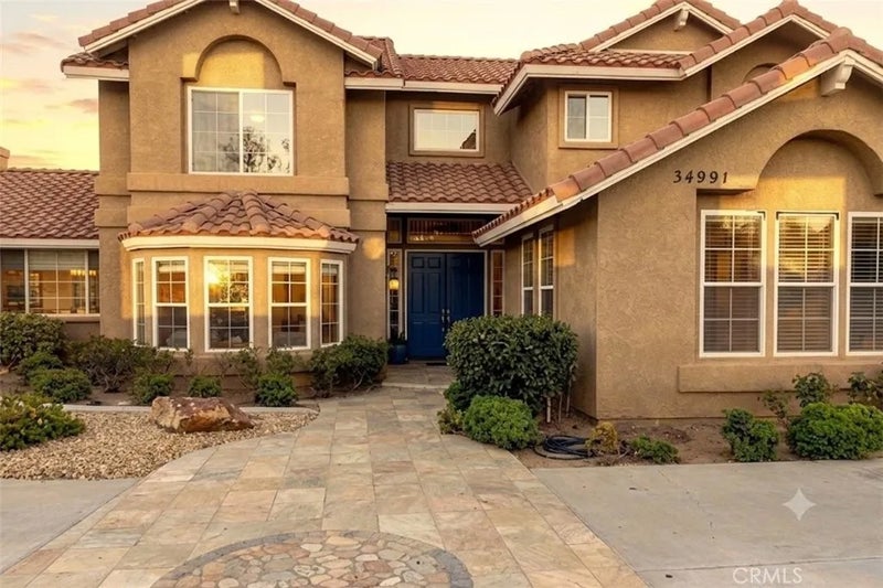 34901 Sweetwater Drive