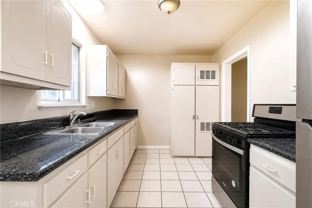 6057 Florence
