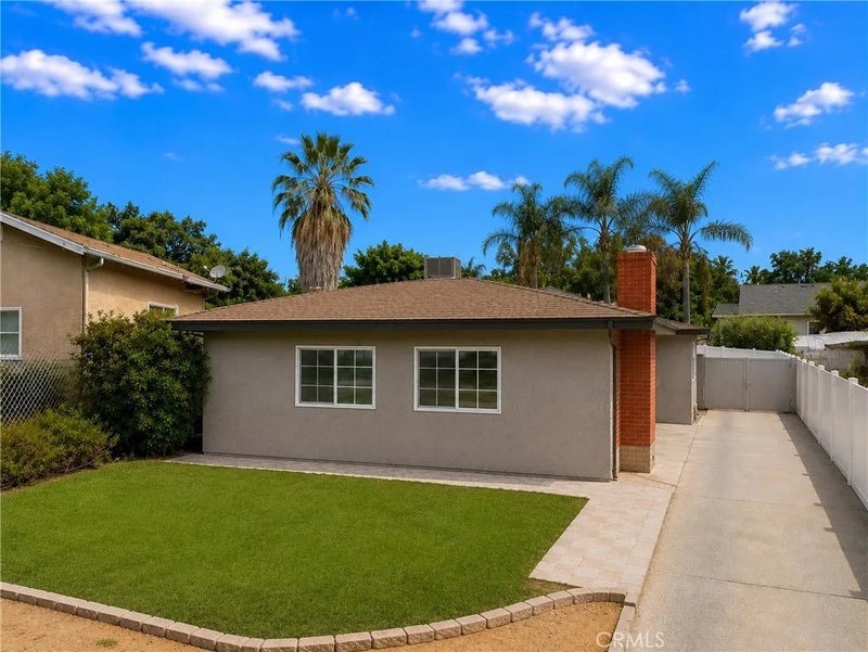 6057 Florence