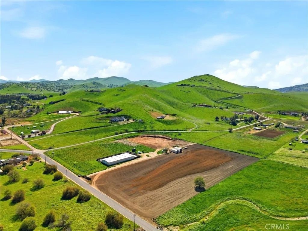 Photo of 29557 Mehrten, Exeter, CA 93221 (MLS # PI26049462)