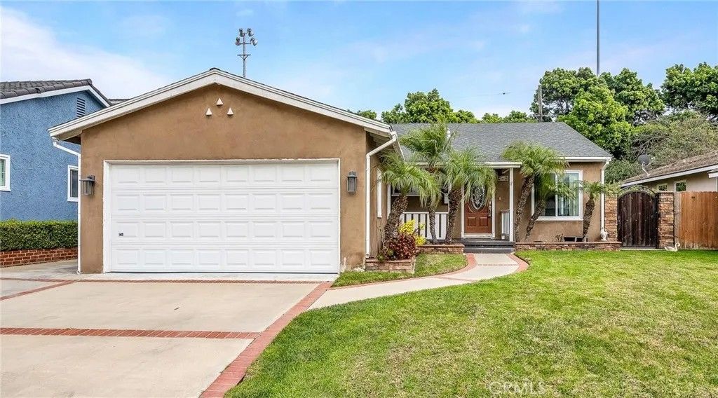 Photo of 21402 Mildred Avenue, Torrance, CA 90503 (MLS # SB26014465)