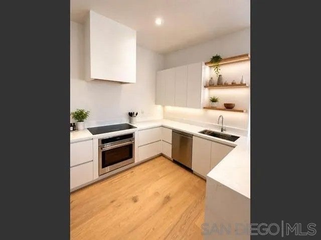 7933 Sitio Nispero