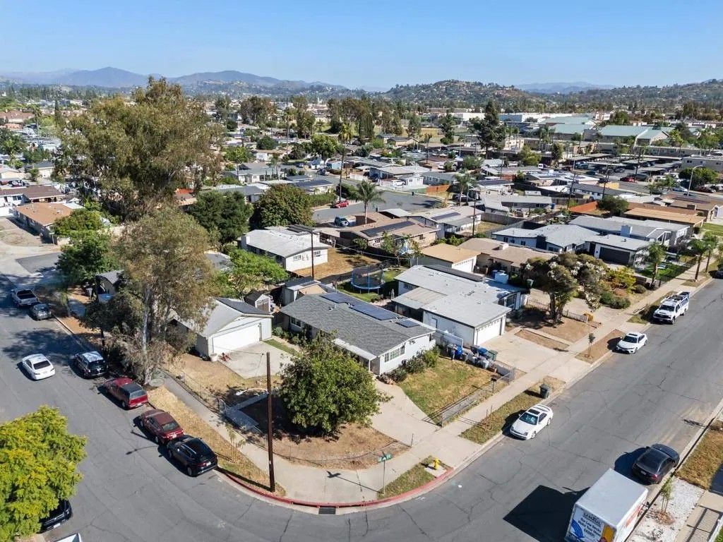 Photo of 559 Lindsay Street, El Cajon, CA 92020 (MLS # PTP2603652)