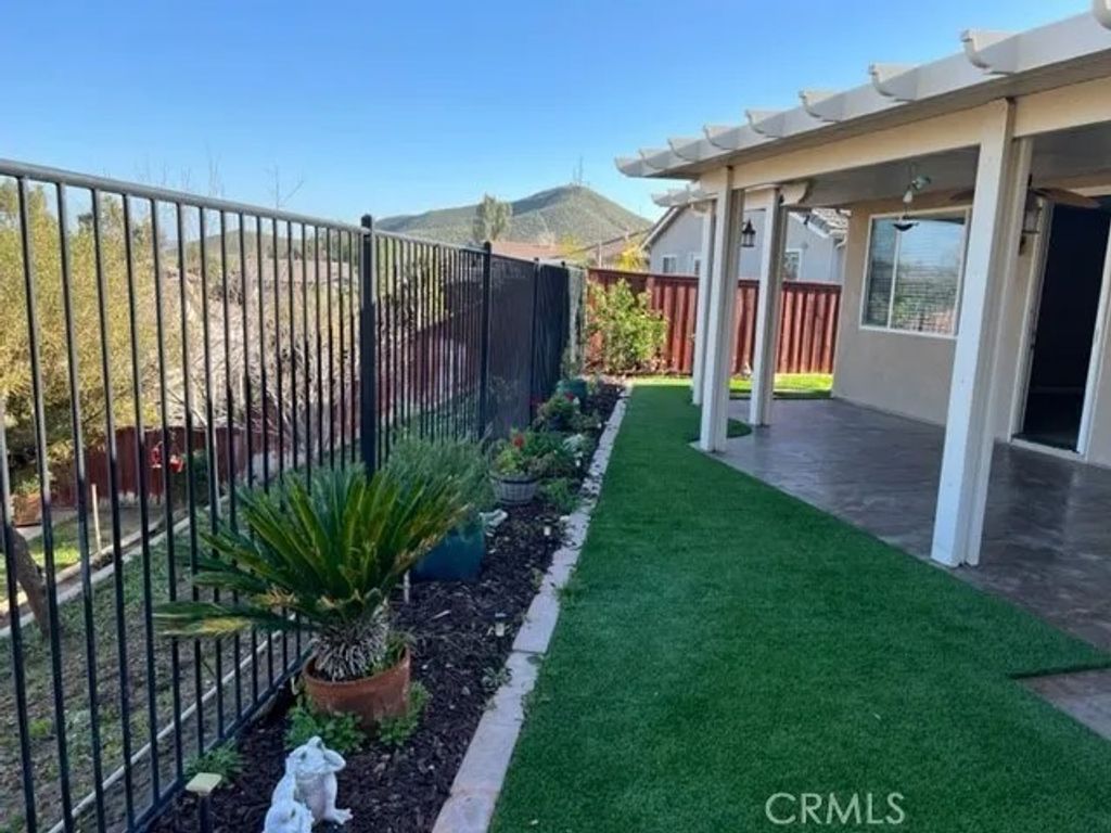 Photo of 180 Lehman Way, Hemet, CA 92545 (MLS # TR26091319)