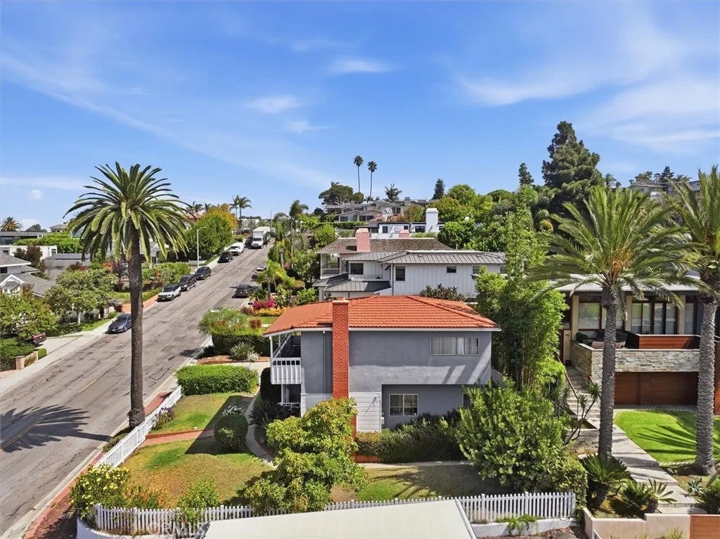 214 S Poinsettia Avenue