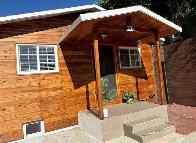 4563 Lexington, Los Angeles
