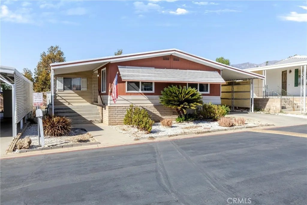 975 California 9