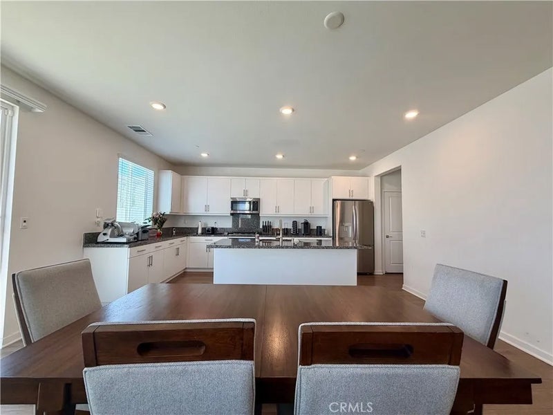 585 Bacon Ridge